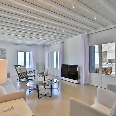 Altavista Villa *
