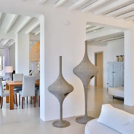 Altavista Villa